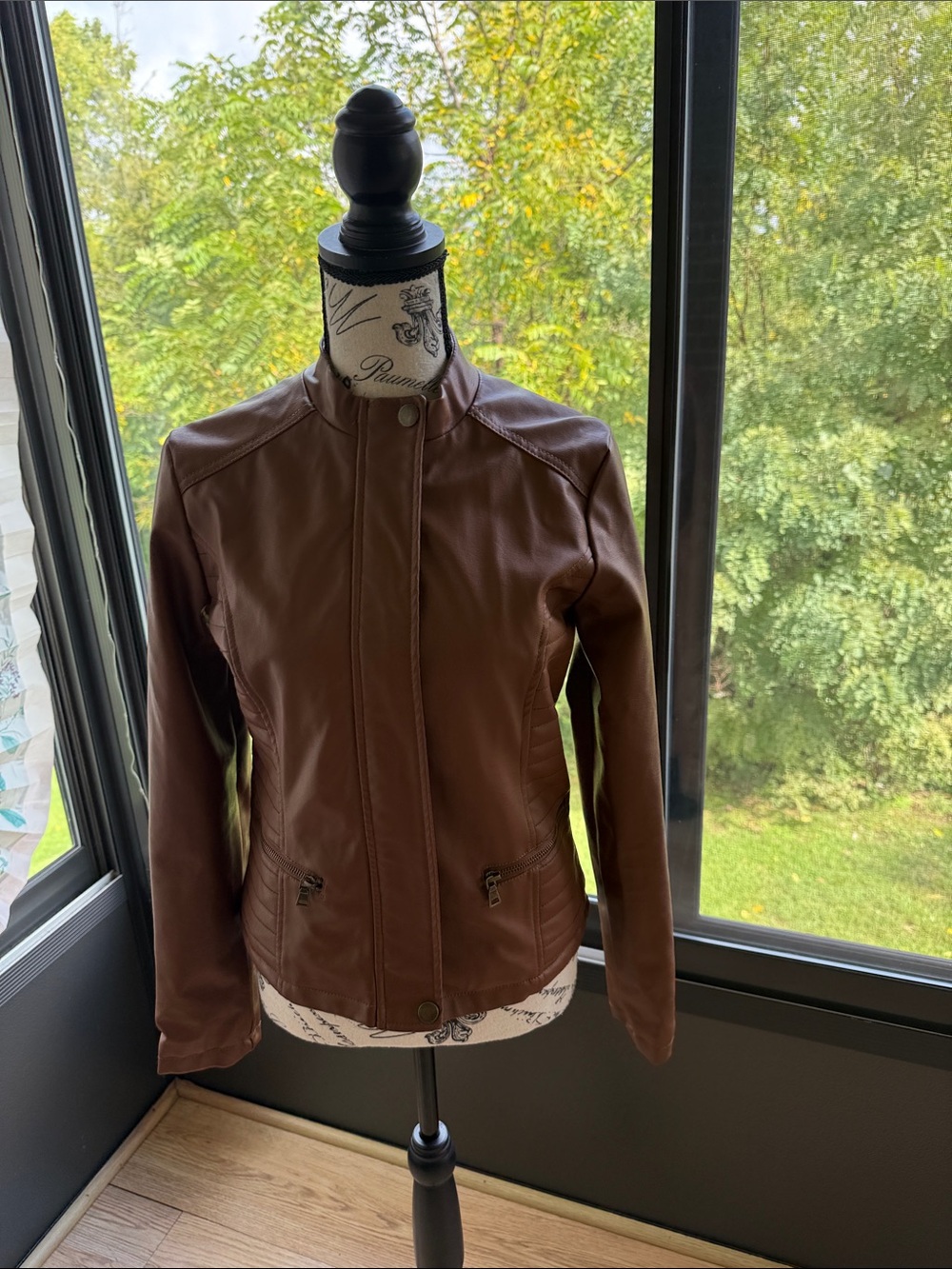 “NEW LOOK” POLYURETHANE.\RAYON\POLYESTER JACKET SIZS S